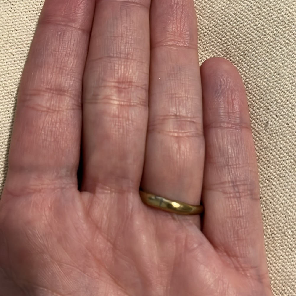 Fade Into the Abstract Wavy Ring in Brass Size 6 - Picture 4 of 4